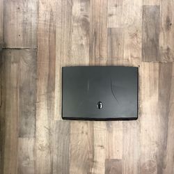 Cheap Old 2010 Alienware 15in Gaming Laptop 256 HDD 8gb Ram