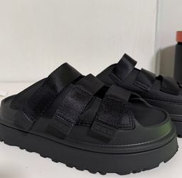 UGG GoldenGlow Black Platform Sandals - Women's Size US 7 / EU 38 (Excellent Condition)