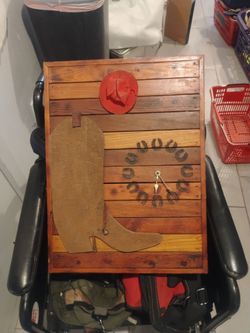 Rustic Wood Pallet Western Cowboy Clock