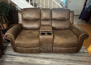 Loveseat Couch Recliner w/Power