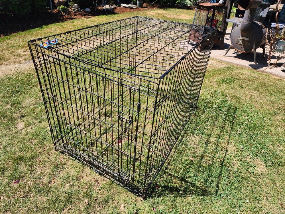 Large Dog Kennel, folds down when not needed