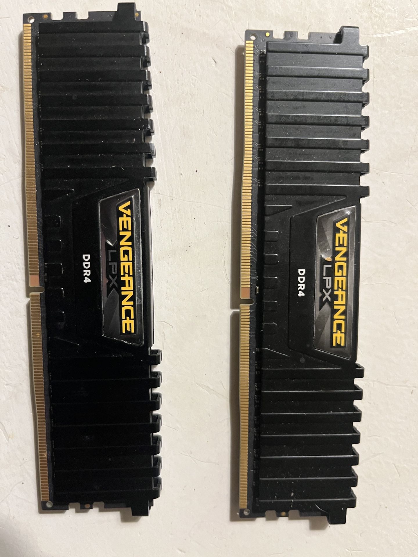 Corsair Vengeance LPX 2x8 (16gb) Ram Sticks