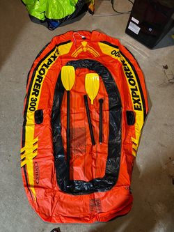 Intex Explorer 300 Inflatable Boat with Oars
