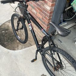 Men’s Diamondback Mountain Bike