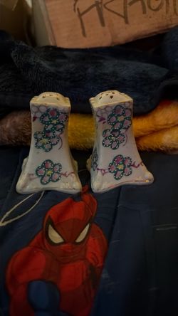 Vintage Ceramic Salt and Pepper Shakers