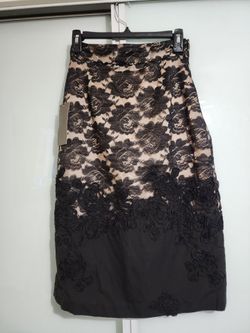 Corey Lynn Calter Sz 4 Blk Lace Skirt BNWT