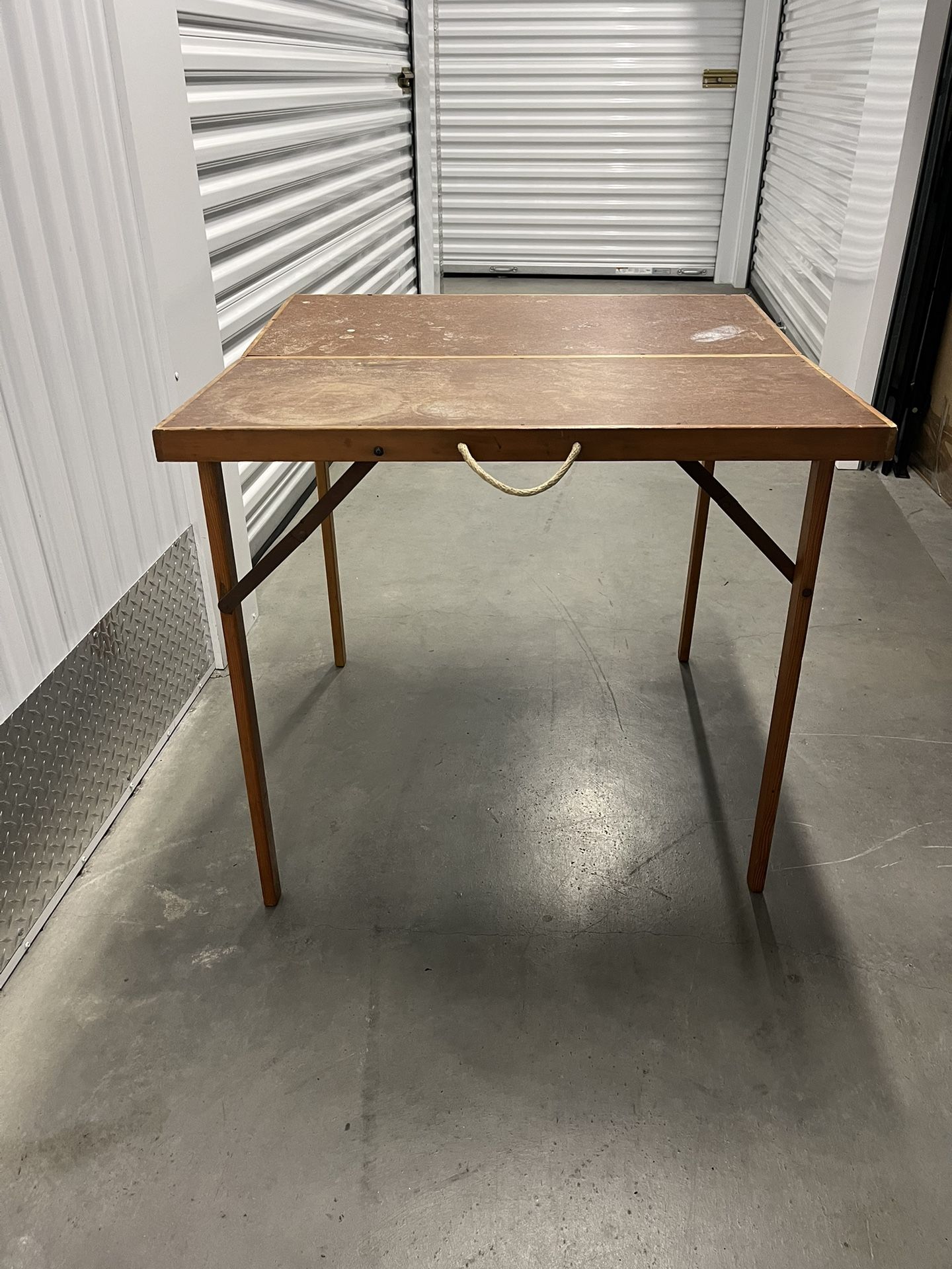 Foldable Wooden Table