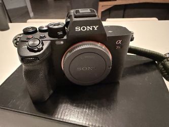 Sony Alpha a7R V Mirrorless Camera Body