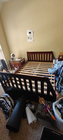 Free full size bed