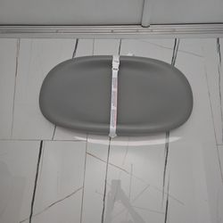 Hatch Grow Smart Changing Pad &scale
