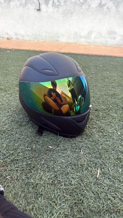 WOW Motorcycle Helmet Size medium