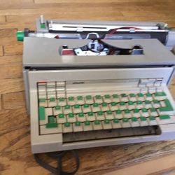 An Old Fashioned , Vintage  Typing Machine 