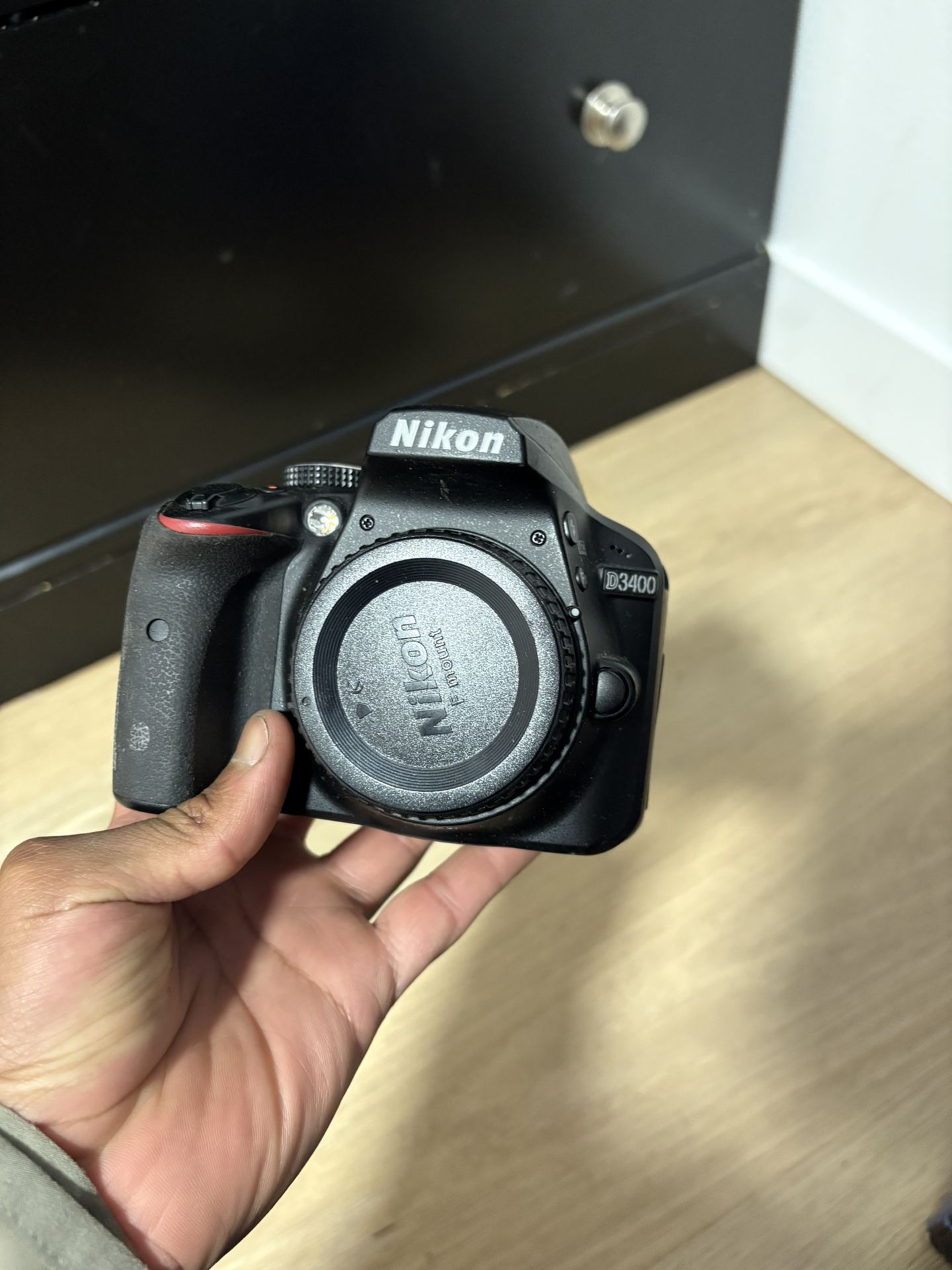 Nikon 3400