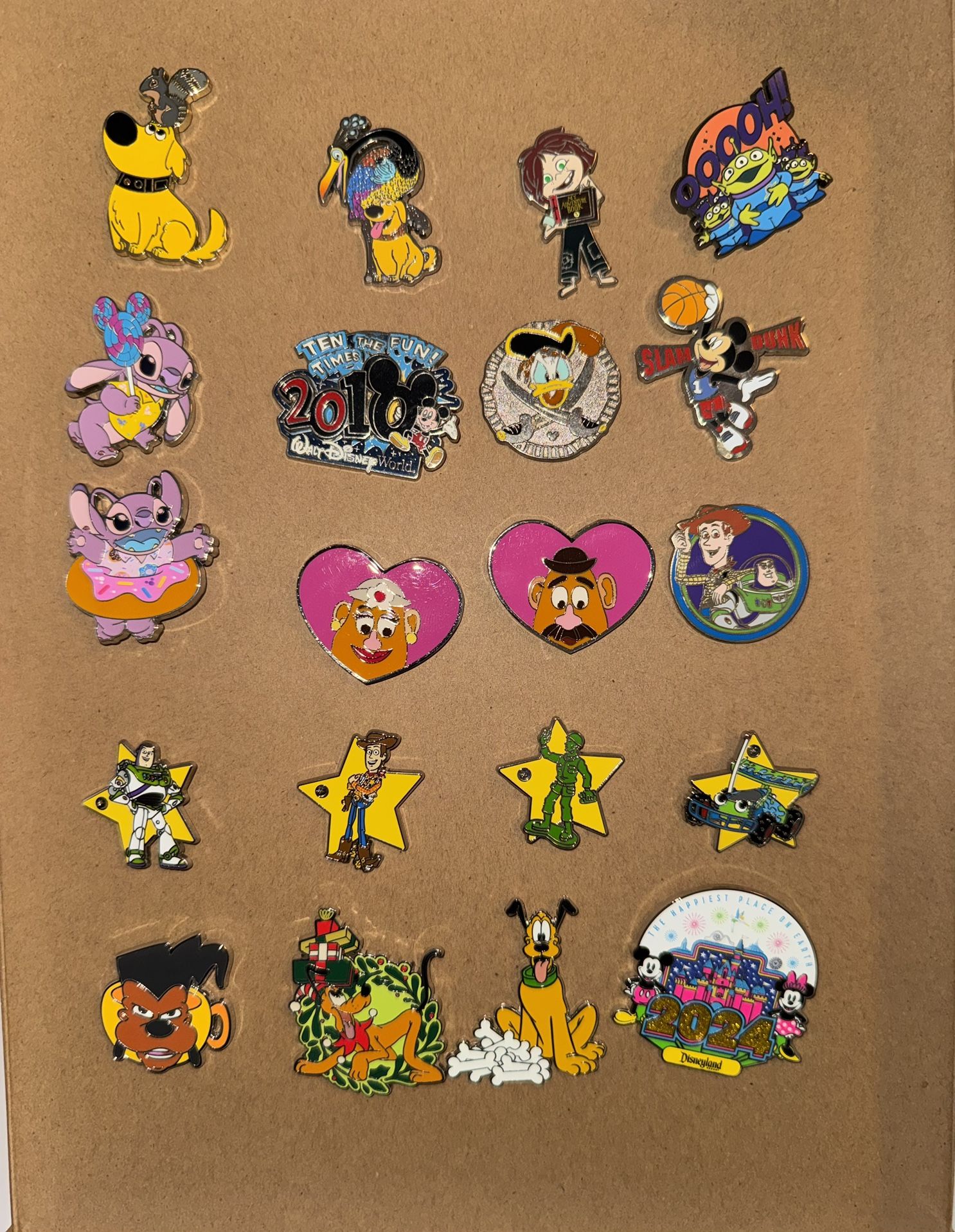Disney Disneyland Trading Pins