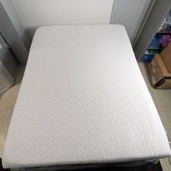 Casper Snow Hybrid – Queen Mattress 12” – Clean/Sanitized