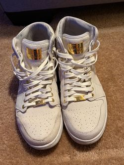 1985 MJ23 Nikes