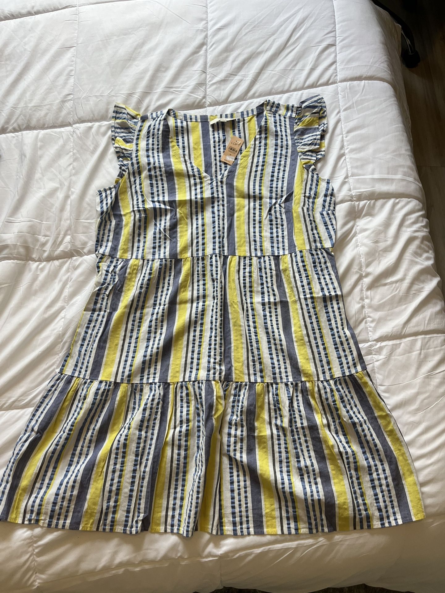 NWT Loft Plus Maternity Striped Flutter Dress