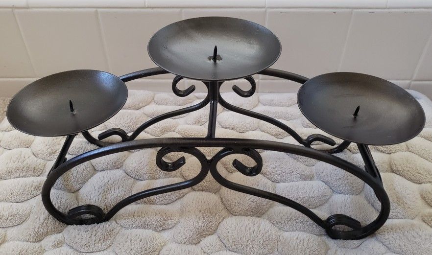 VTG WROUGHT IRON 3 PILLAR CANDELABRA