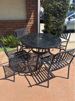 Metal outdoor furniture