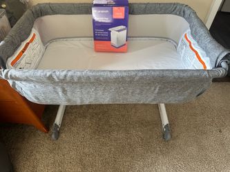 Simmons baby bassinet