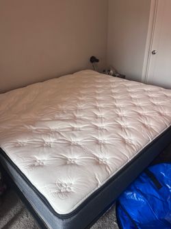 King Mattress - LIKE NEW