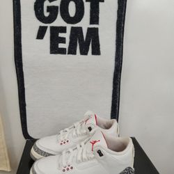 Air JORDAN 3  WHITE CEMENT  SZ 5.5Y