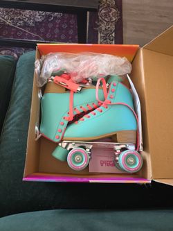 Women 5 skates