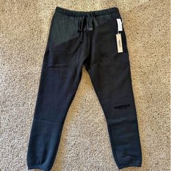 Essential sweatpants 