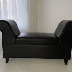 Black Leather Bench 