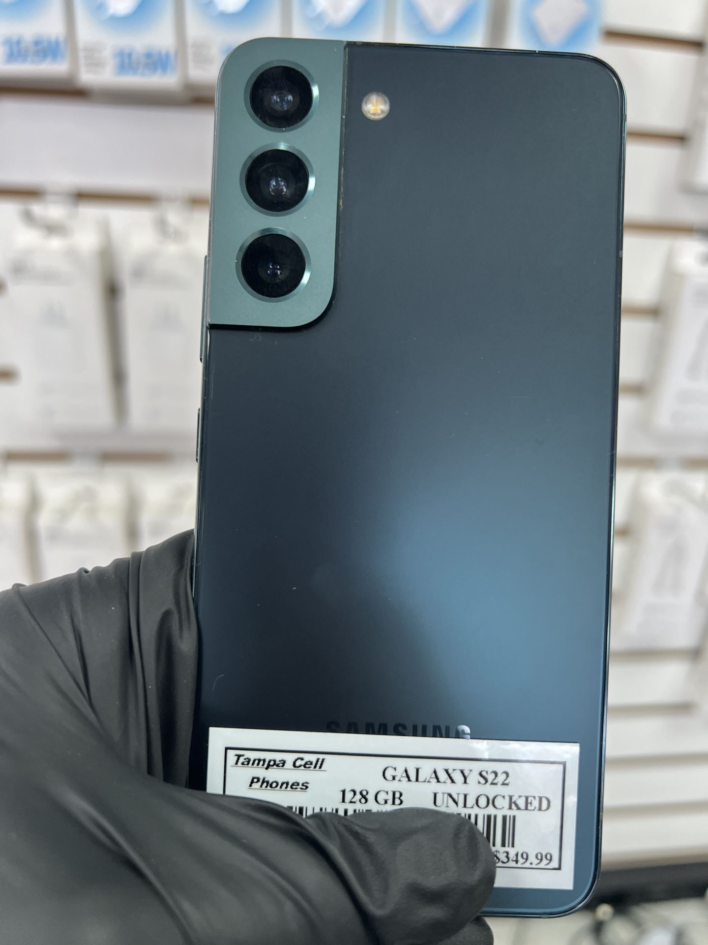 Samsung Galaxy S22 Unlocked 128 gb excellent condition! $ 320