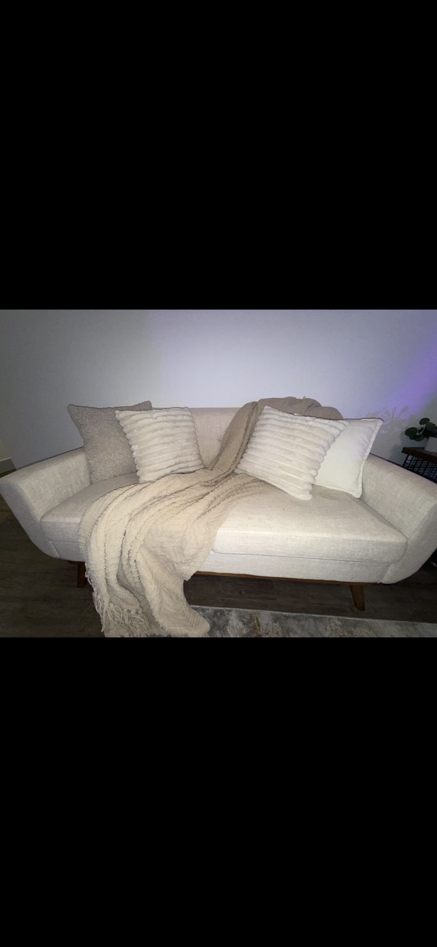 CARMENCITA 65” SQUARE ARM LOVESEAT