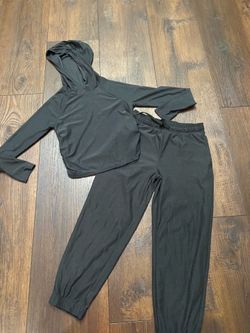 Girls Dark Gray Old Navy Active Jogger Pants and shirt  Size 8 #22