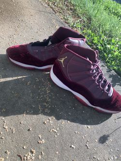 Air jordan 11 retro deals maroon