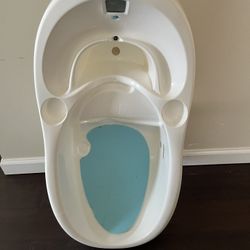 4 Moms Baby Tub