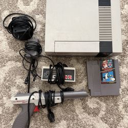 Nintendo Nes Console With Mario / Duck Hunt