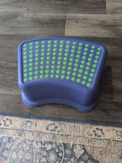 Child step stool