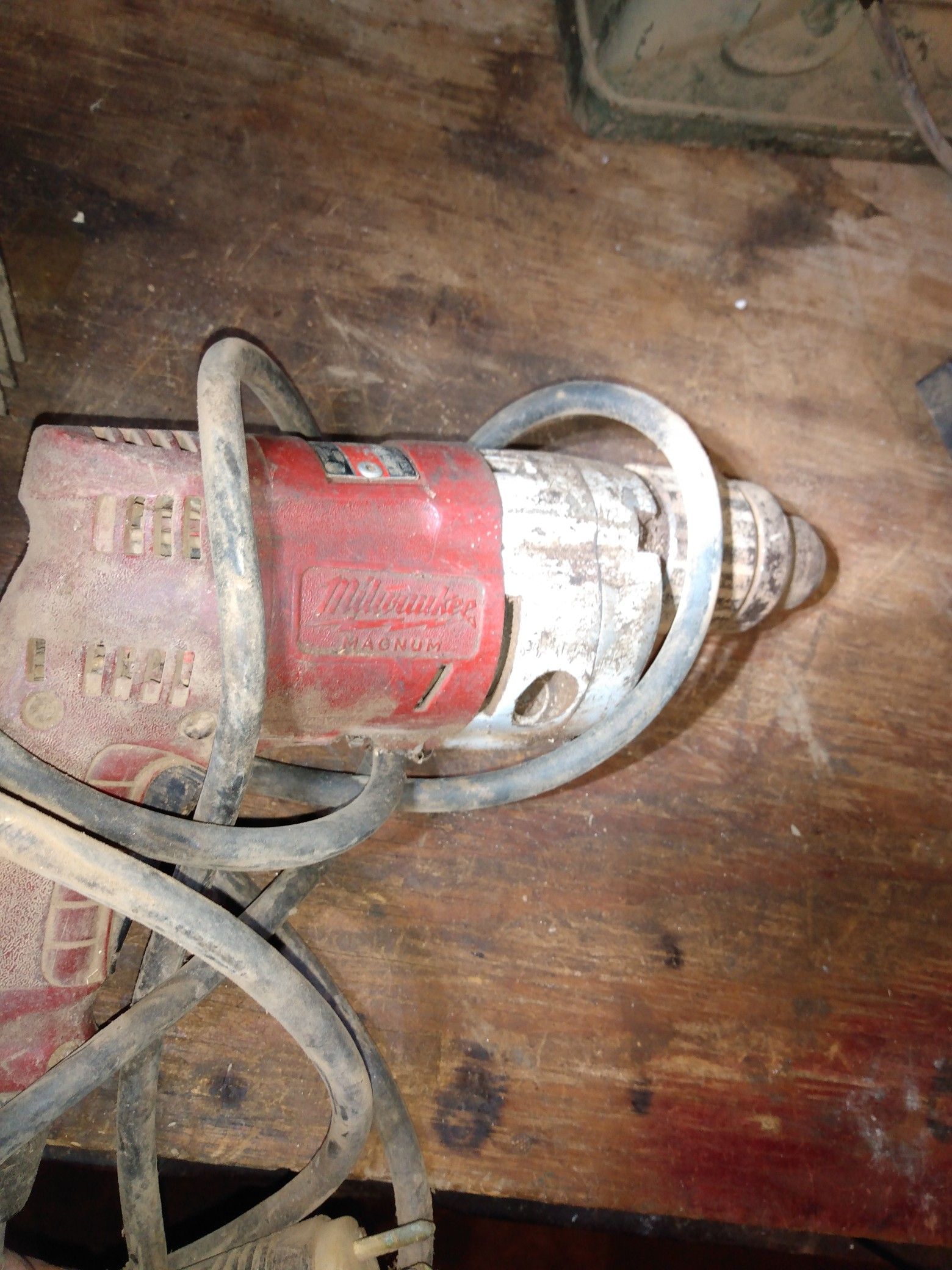 Mikita drill magnum