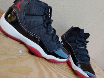 Nike shoes barely use size 6.5 $200