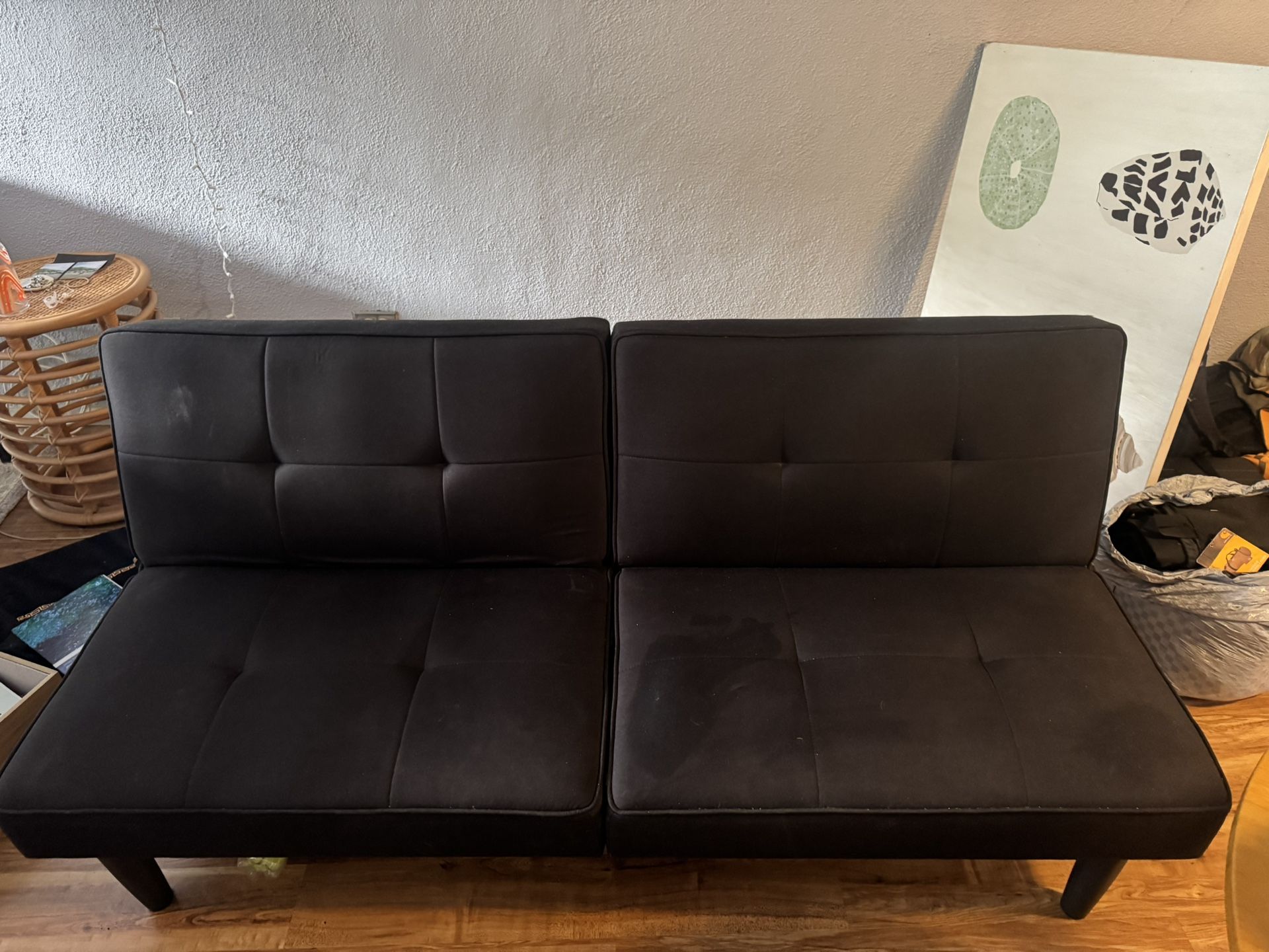 Black Futon