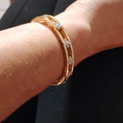 Women's bracelet