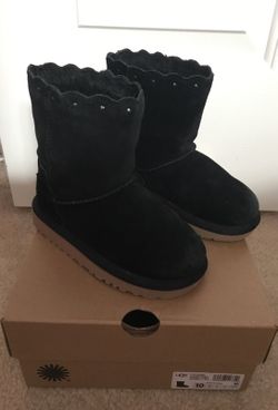 Classic toddler girl uggs size 10 Blk