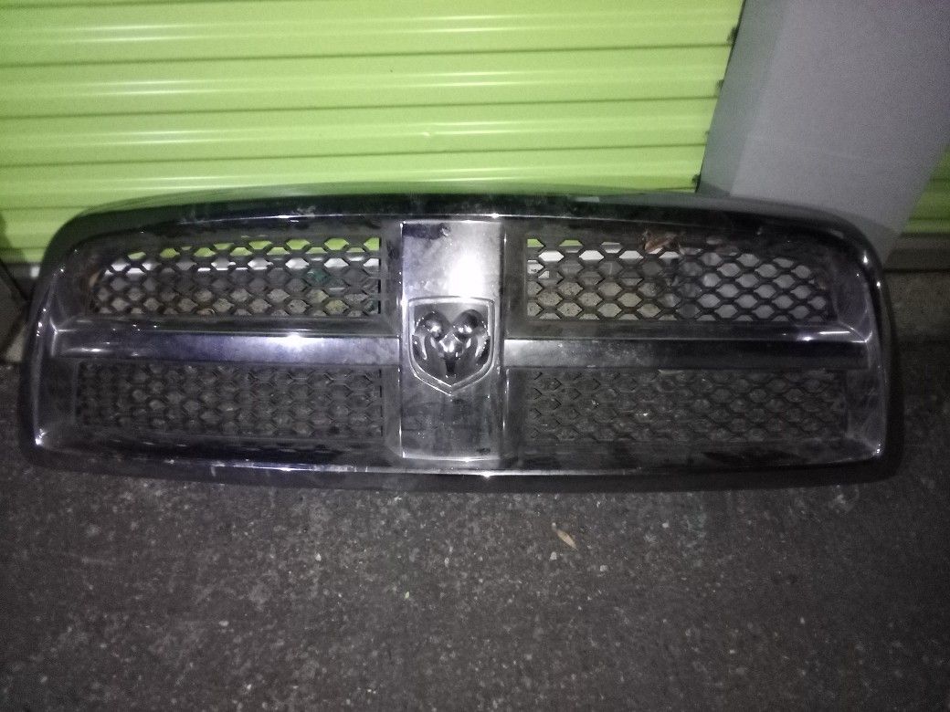 2015 Ram Grill