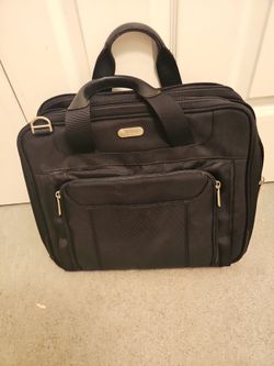 15.5 inch Laptop. Carrying case