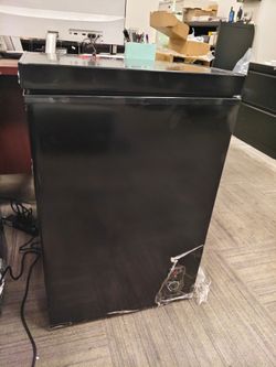 Black Mini Compact Refrigerator