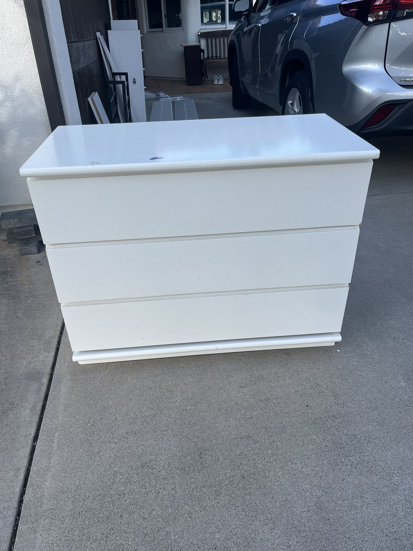 White Dresser