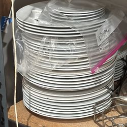 White china  dinner plates $1 each