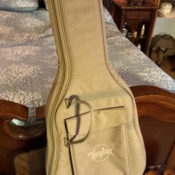 Taylor Soft Case for Acoustic 
