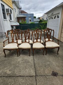 8 Louis XV style chairs