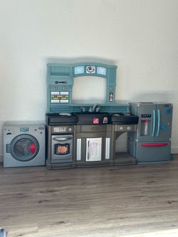 Play kitchen and dryer for kids little tikes