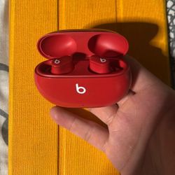 Beats Studio Buds